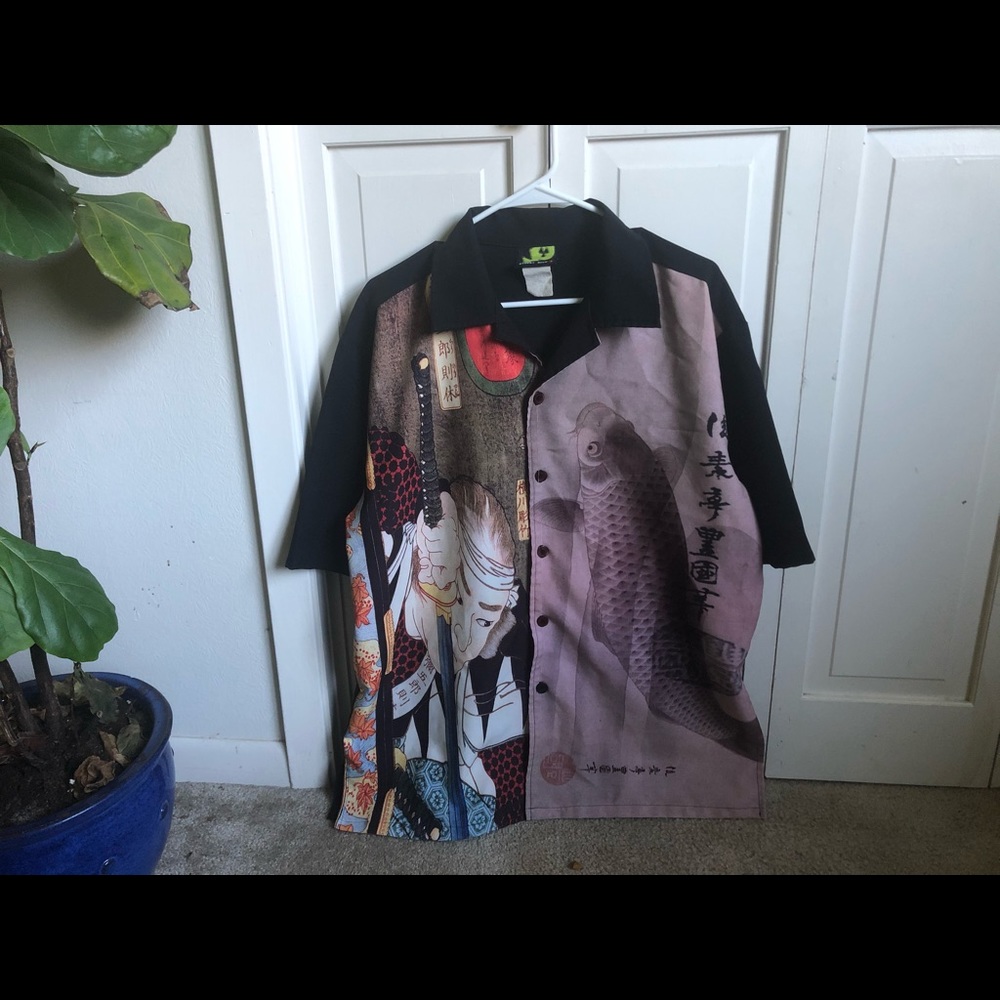Funky short sleeve button up shirt